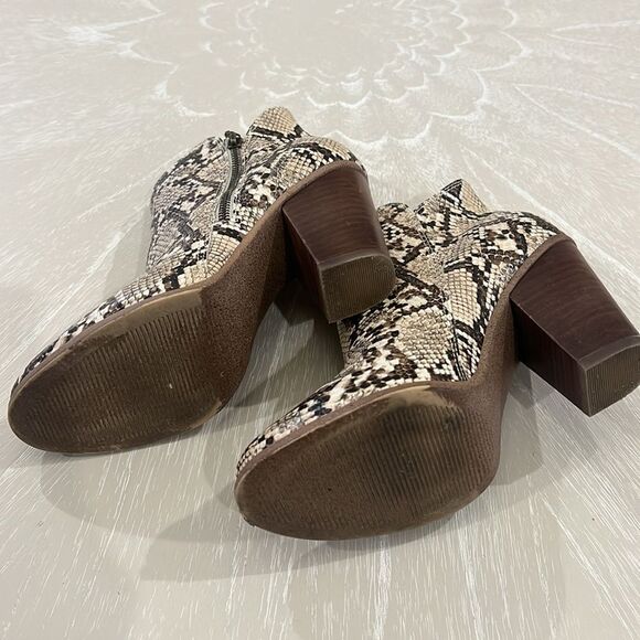 MICHAEL BY MICHAEL SHANNON CARDI BOOT 8 - Picture 5 of 6